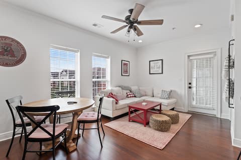 2 Bedroom Condo-Walkable to Bryant Denny Stadium