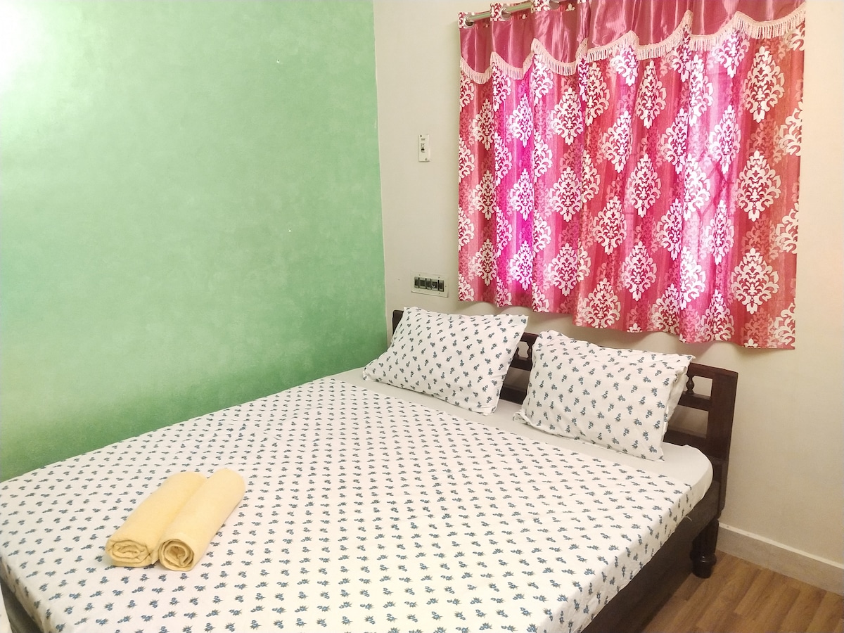 卧室1 （一楼）