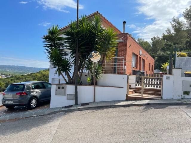 Agradable Villa con piscina para 2 familias gallery image 4