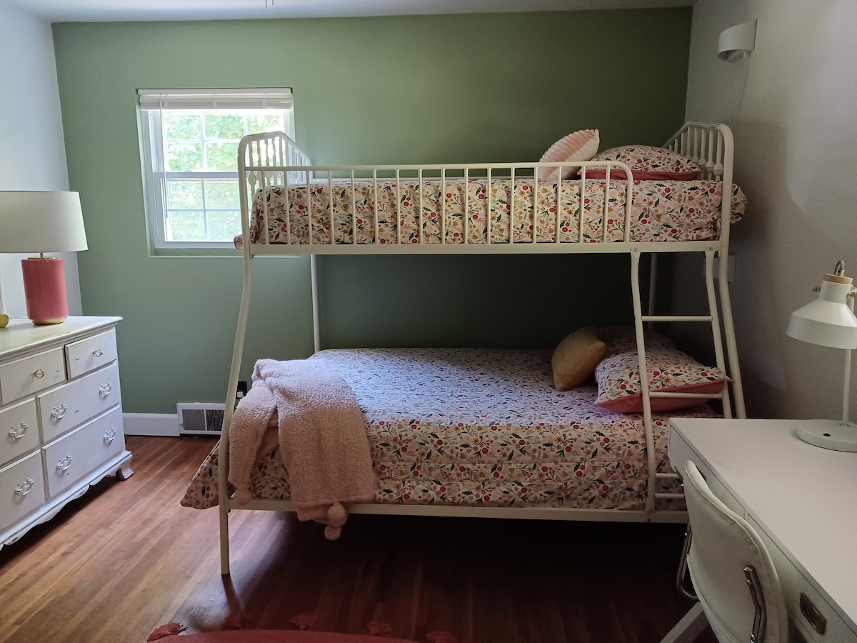 Second bedroom, full bed on the bottom