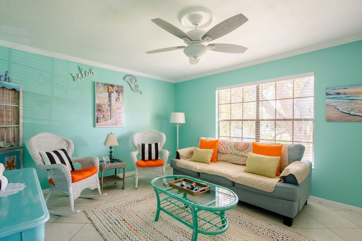 St. Augustine Beach Condo - Walk To Beach - Saint Augustine