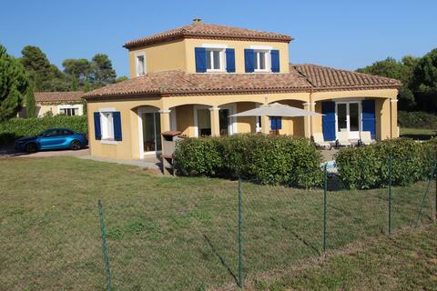Luxury 4 Bedroom Villa With Private Heated Pool.