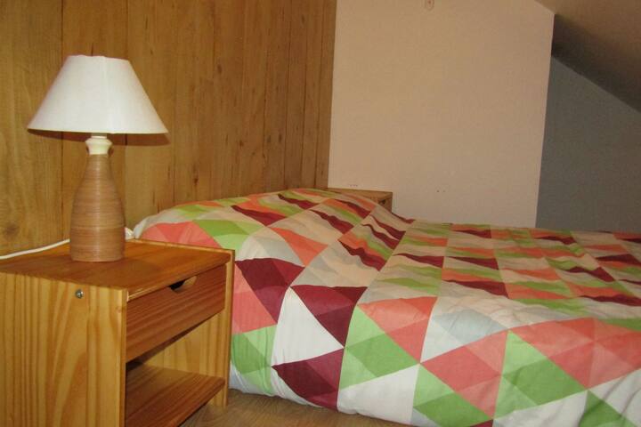 メザニンベッドルーム# 4 