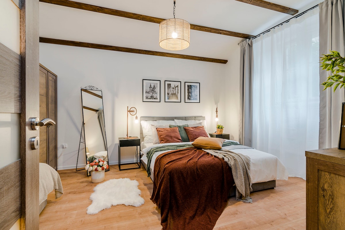 Sam smo uredili stan. Nadamo se da će vam se svidjeti. 