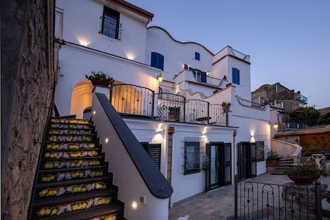 Villa Primavera, panoramic view and exclusive pool