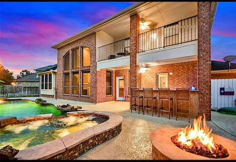 Unwind in Cypress Golf Course Serenity & Pool Fun