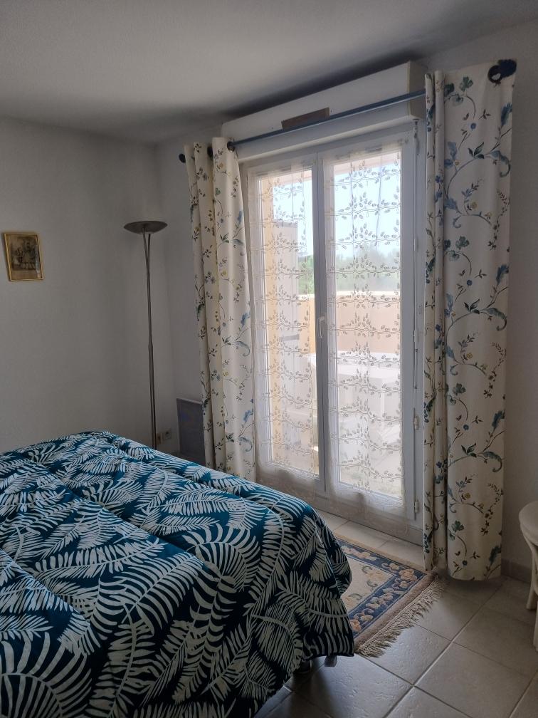 chambre 1 donne sur la terrase