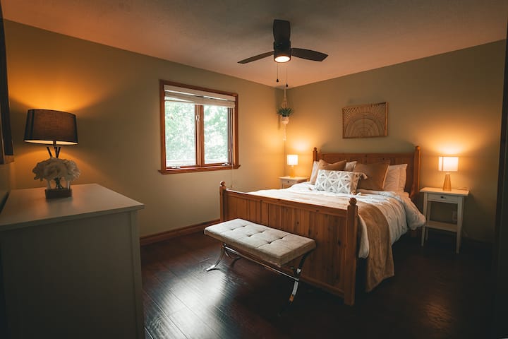 'חדר הערבה' - מיטת קווין סייז, קומה ראשית 