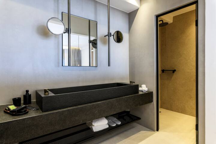 Nasta Intentional Living Villa Mykonos gallery image 4