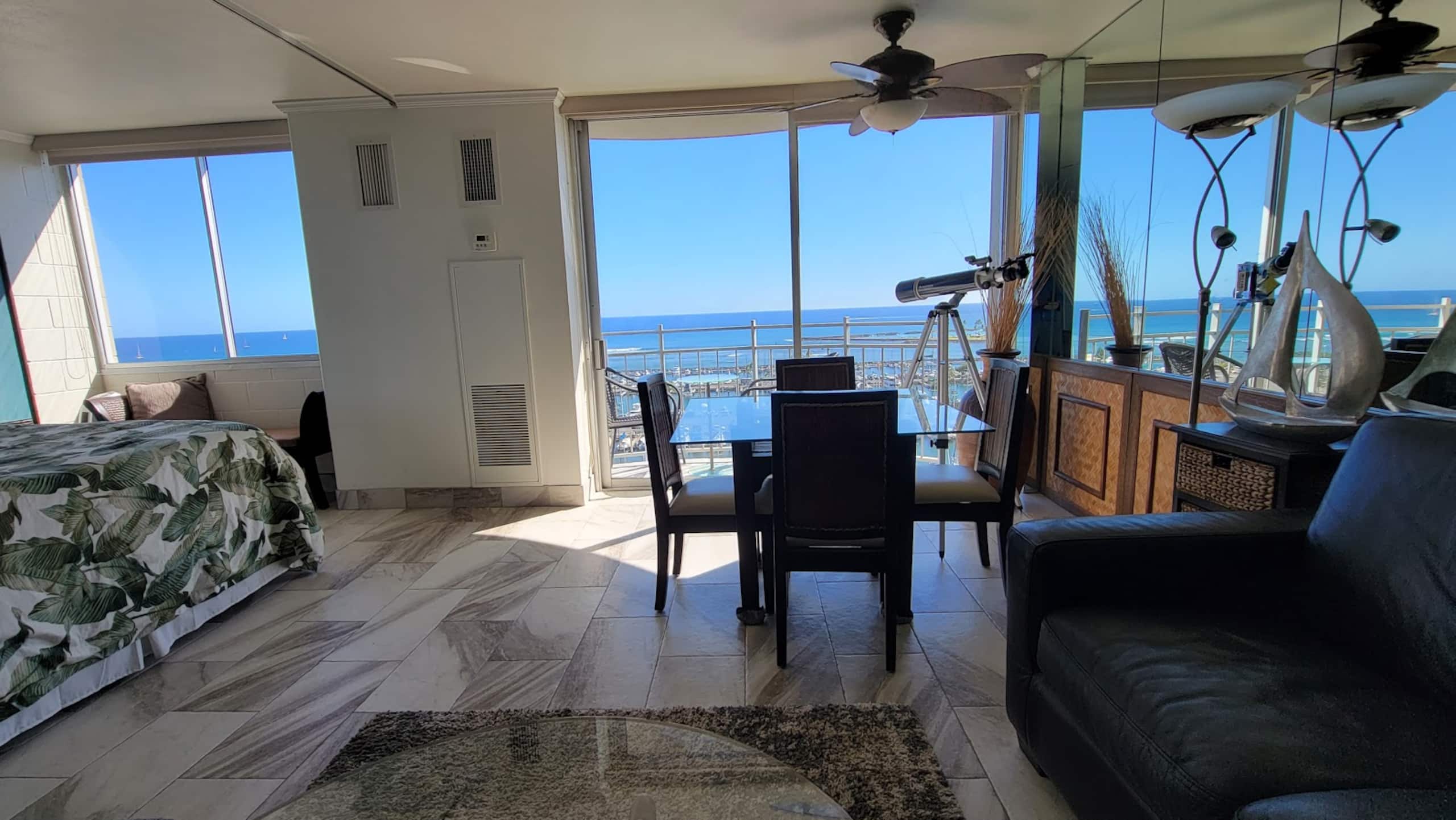 Condo in Honolulu · ★4.73 · 1 bedroom · 2 beds · 1 private bath - Image 29