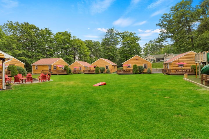 Two Bedroom Cottage- Country Cottages - Lake George, NY