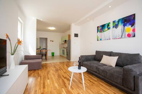 Top performing Airbnb: Apartment Sonja 2 in Rabac