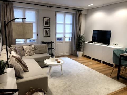 Top Airbnb: Apartment in the heart of Calle Mayor in Hondarribia. in Hondarribia/Fontarrabie