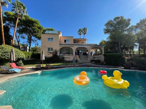 Exceptional villa for 6 à 8 persons