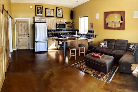Top performing Airbnb: Charming Casita in the Sonoran Desert in Casas Adobes