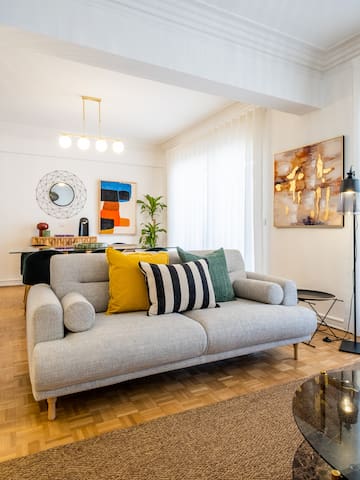 Lisbon Nouveau Apartment 4E gallery image 2