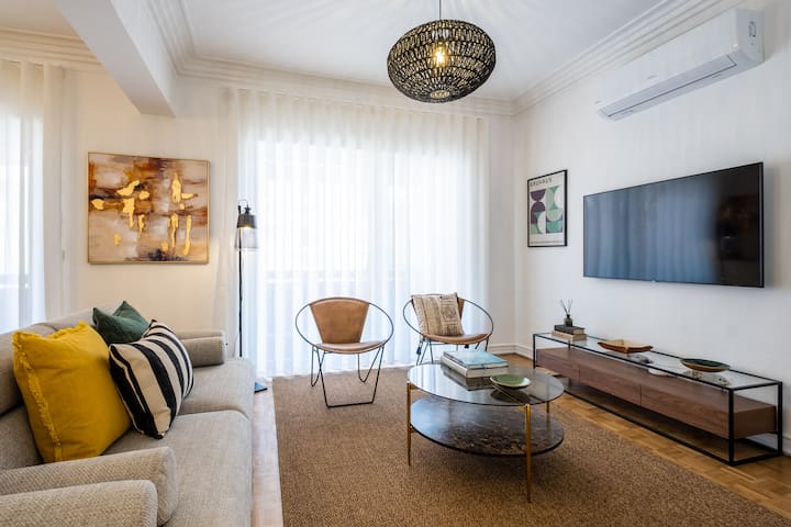 Lisbon Nouveau Apartment 4E gallery image 4