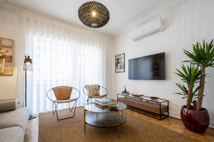 Lisbon Nouveau Apartment 4E gallery image 5