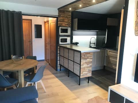 Cozy rustic / modern apartment
