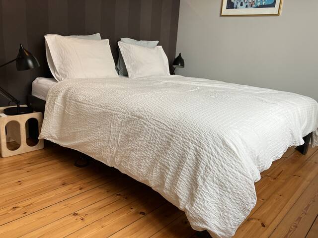 Carefully Curated Art and Design Hub – City Center gallery image 4