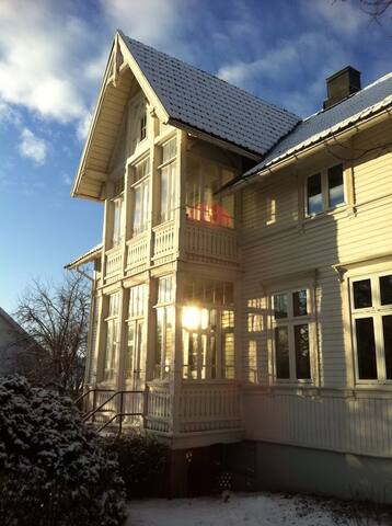 Lovely villa, huge garden, terrace and balcony gallery image 2