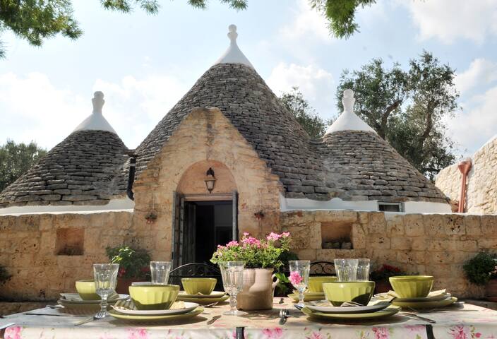Trulli Mimosa, Romantic Villa with Huge Pool gallery image 2