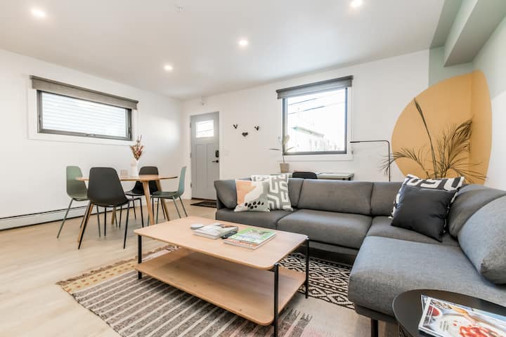 Fresh & Modern Family Friendly Central 2 Bed - Portland, ME