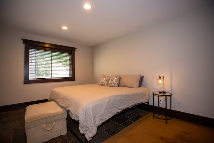 Chumba kizuri cha kulala 1.