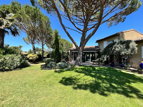 Beautiful villa with pool in the Drôme