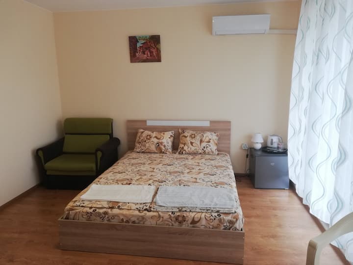 საძინებელი 1