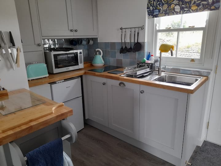 Hawthorns, Tintagel - One Bed Annexe, Ocean Views - Tintagel