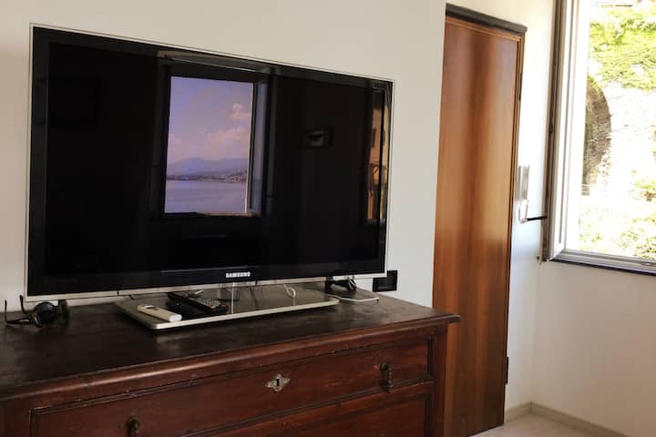 Terugkijkend uit de zee. 