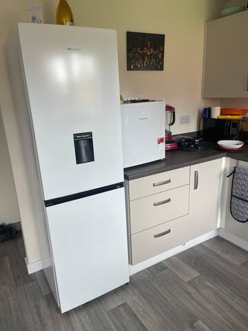 New built 3bd wt garden& en-suite b/room,Sky,PS5 gallery image 5