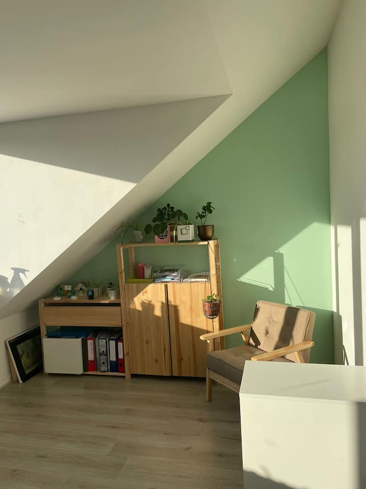 Soba u potkrovlju koja će se upotrebljavati kao radni prostor i/ili kao 5. prostor za spavanje 