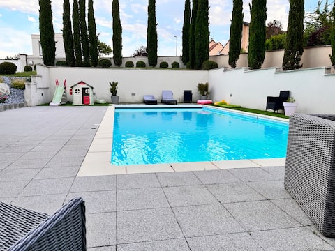 Beautiful Villa with pool, pétanque...