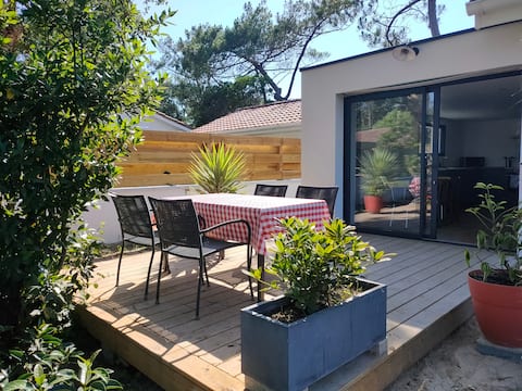 Top Airbnb: Charming little house 300 m from the ocean in Labenne