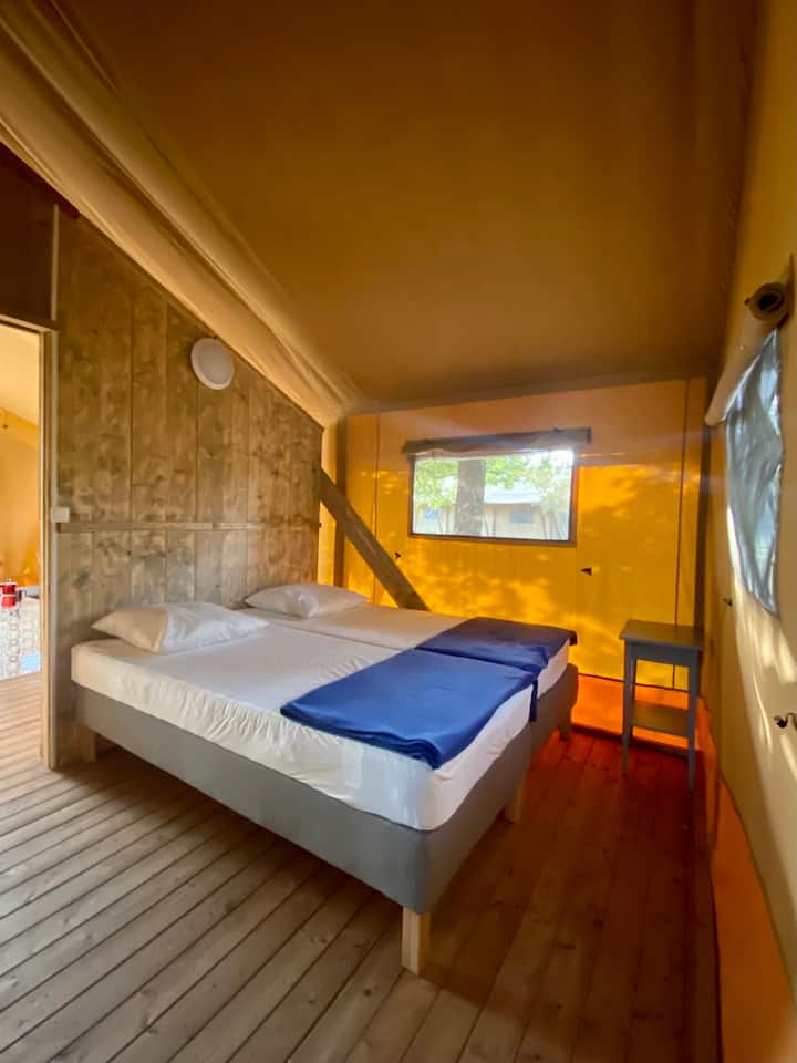 Спалня 1 палатка. 