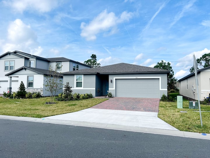 New Nsb Family Retreat-10 Mins To Beach - New Smyrna Beach, FL