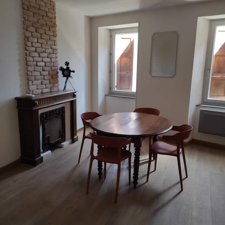 Maison Dans Le Centre De Saint-felicien - Lalouvesc