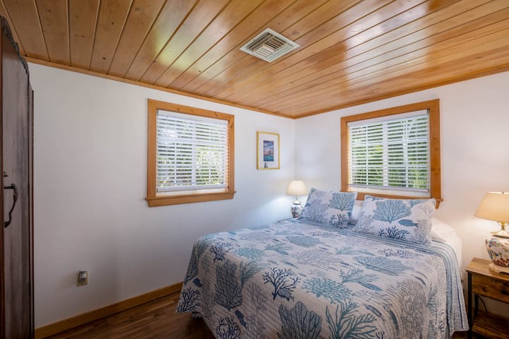 Спалня №1 в Coconut Club House с двойно легло 