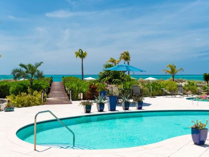 Luxury Grace Bay Beachfront - Perfection!