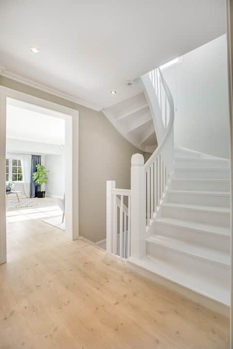 Top performing Airbnb: House with great outdoor areas, views and close to nature in Bærum