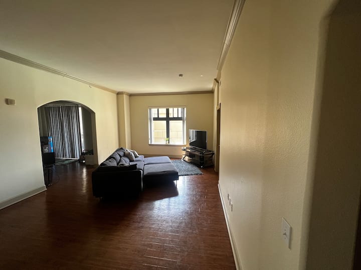 Beautiful Spacious 1 Bedroom Apartment! - Englewood, CO