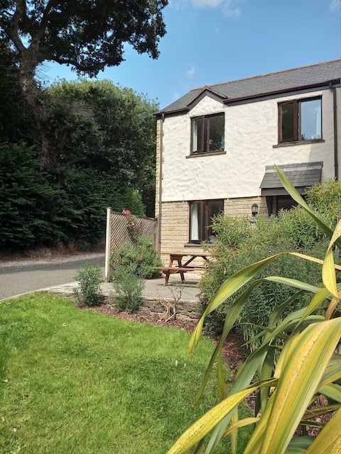 Chy Koes - Three bedroom holiday home with parking