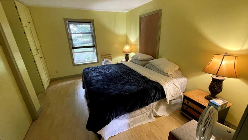 Bright House Near Parks+Trail -7 Rooms Full House gallery image 3