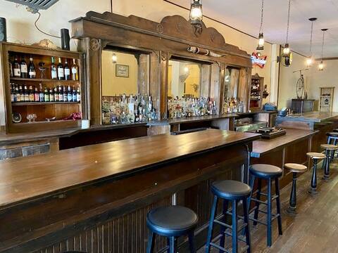 Snake Bite Saloon a downtown historic beauty