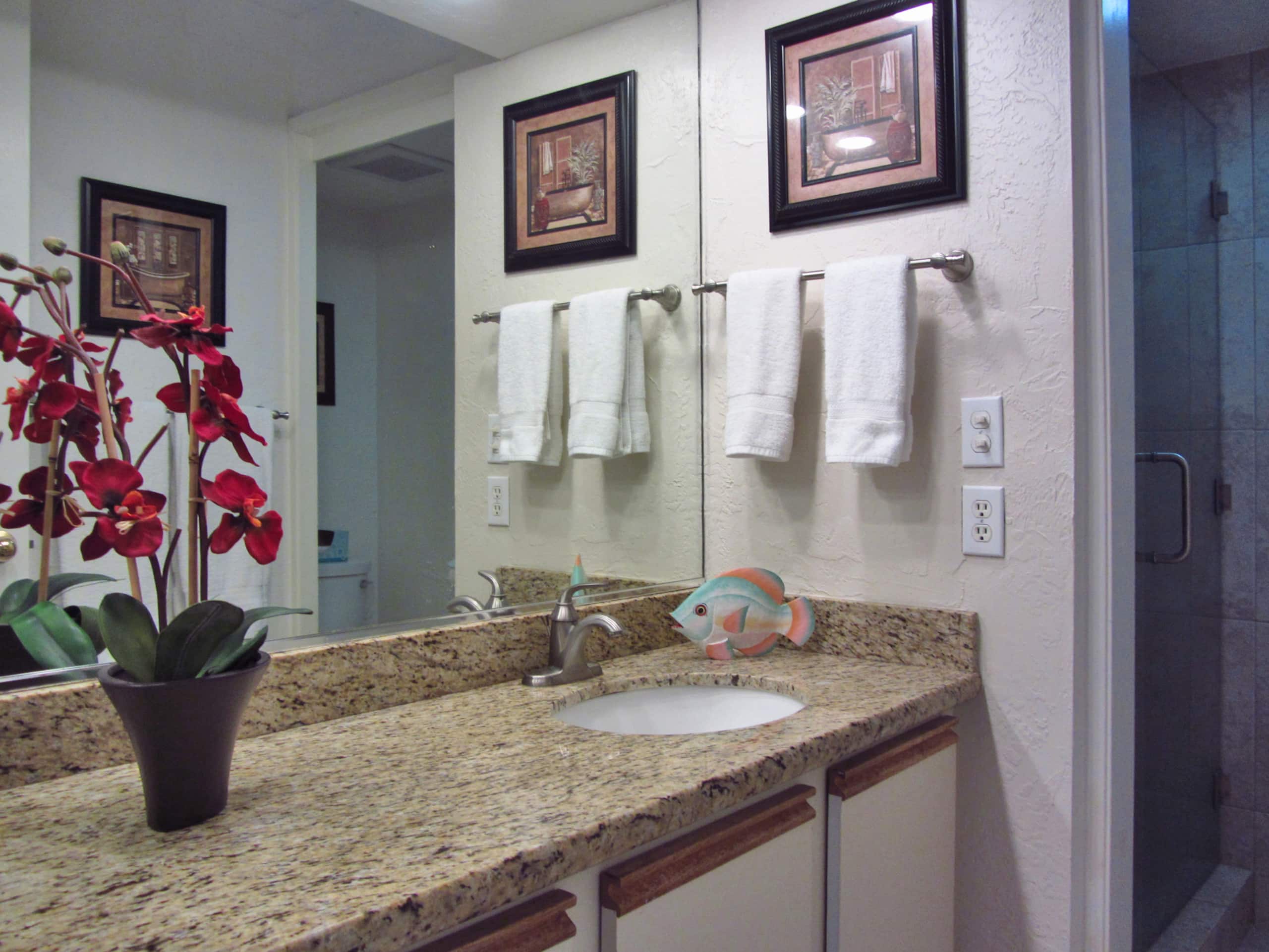 Condo in Lahaina · ★4.75 · 1 bedroom · 2 beds · 1 bath - Image 20
