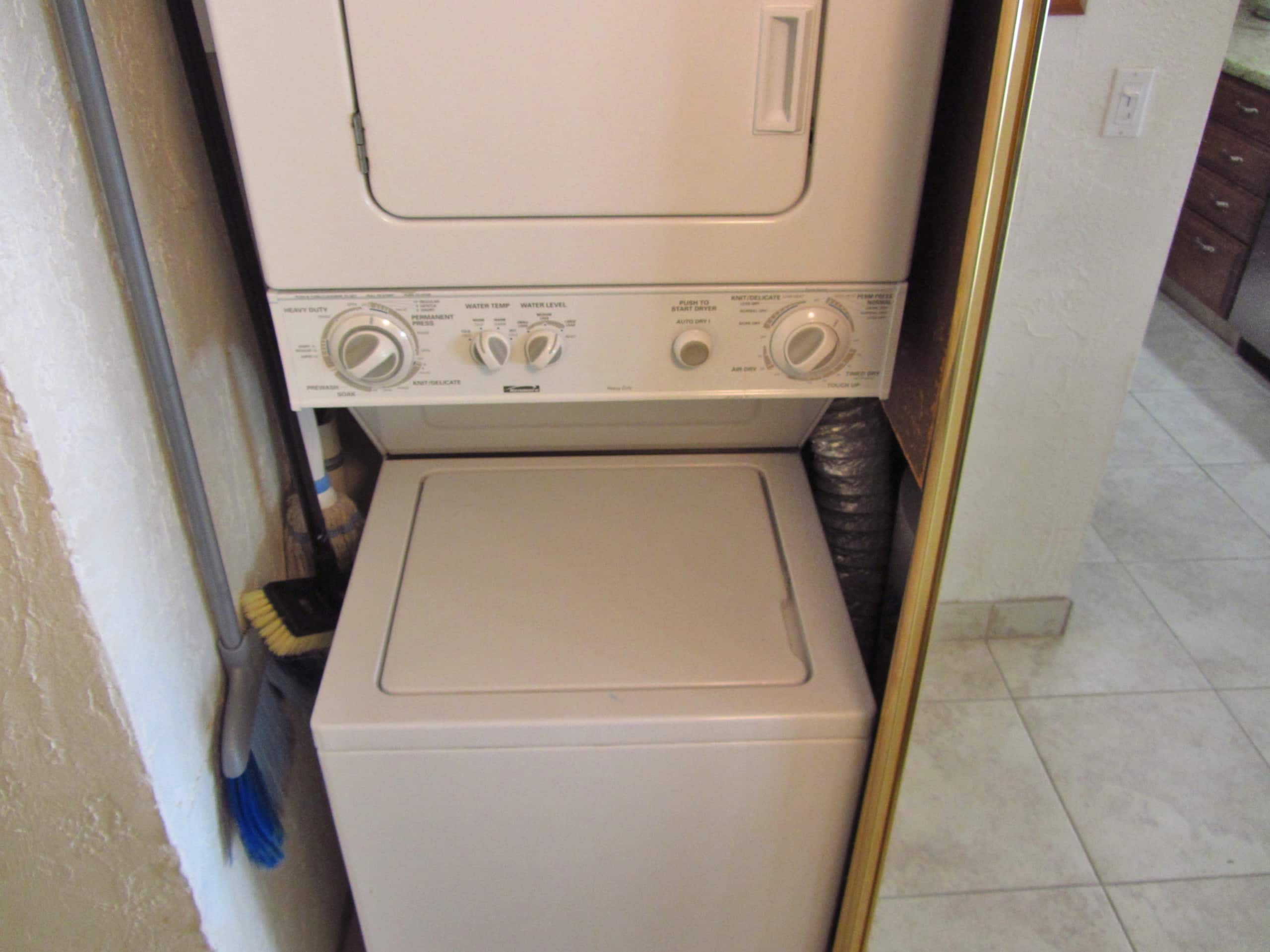 Condo in Lahaina · ★4.75 · 1 bedroom · 2 beds · 1 bath - Image 26