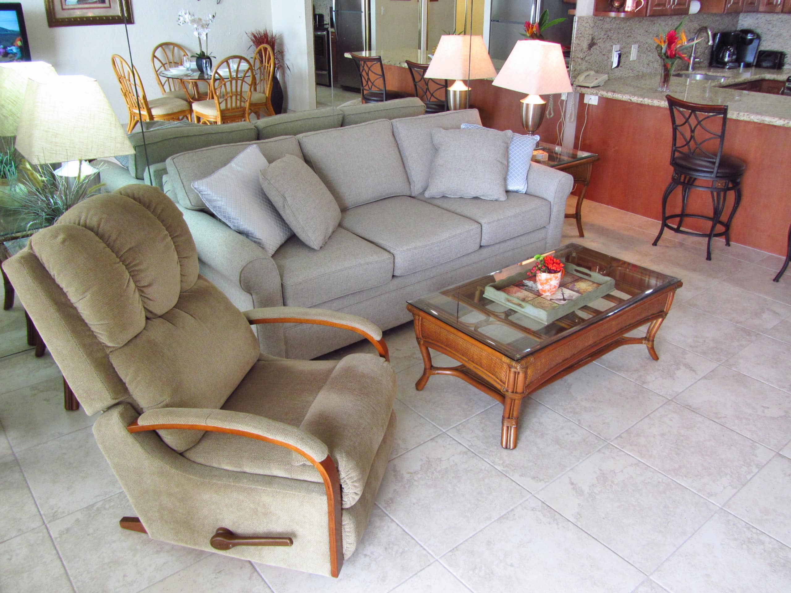 Condo in Lahaina · ★4.75 · 1 bedroom · 2 beds · 1 bath - Image 5