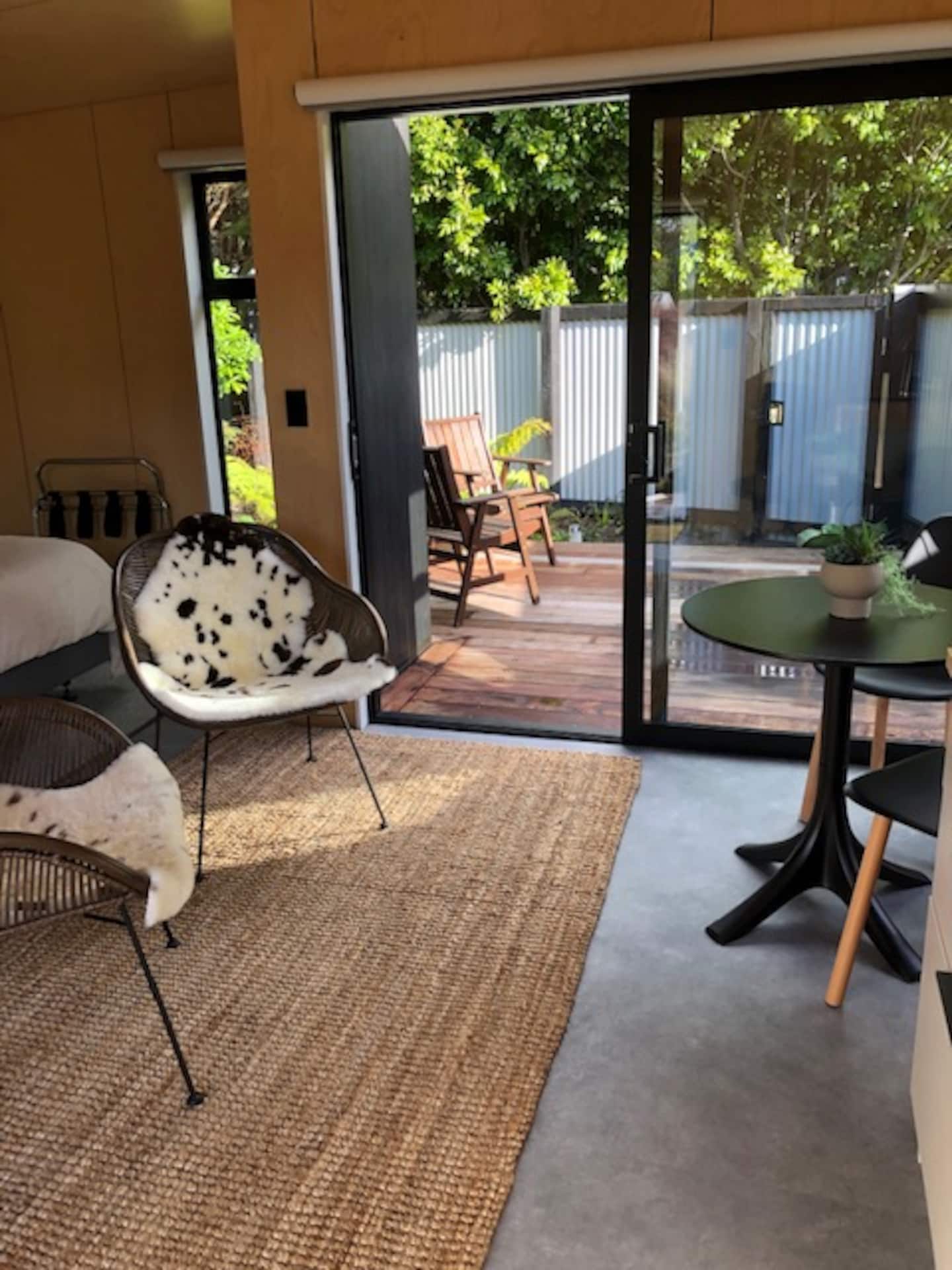 Pāteke
One Bedroom Studio
50 M To Beach 1